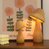 Elegante colección de lámparas de mesa de champiñones de madera