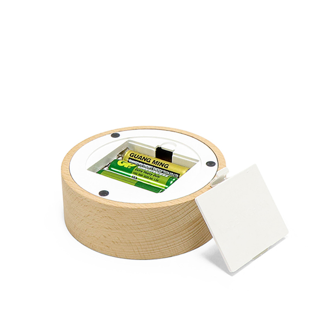 16 colores RGB Base LED de madera con batería AA con remoto