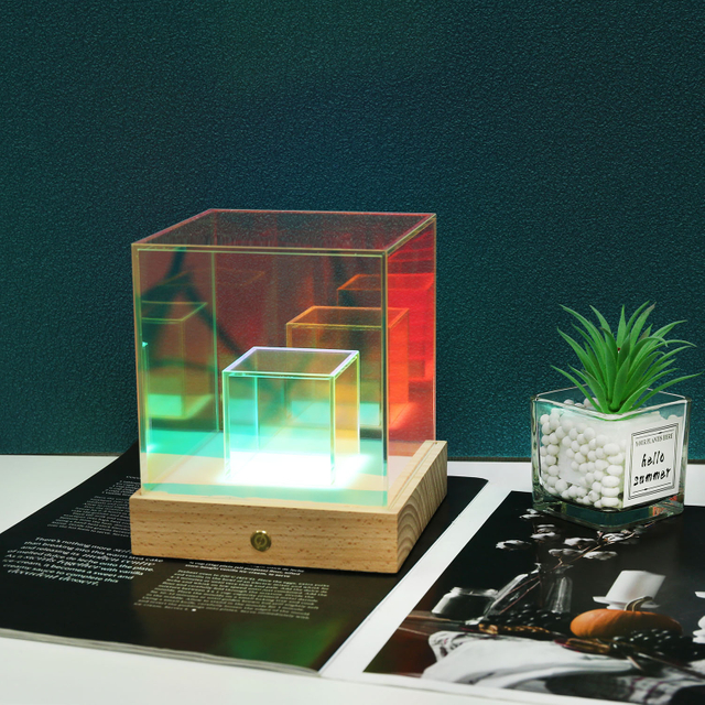 USB Lámpara acrílica holográfica 3D recarga recargable con base de madera
