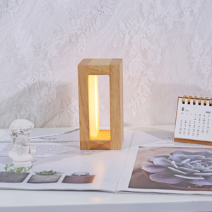  Ins Creative Simple Solid Wood Desk Lamm
