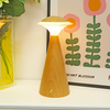 USB Forma de platillo volador de madera recargable Pequeña lámpara de mesa